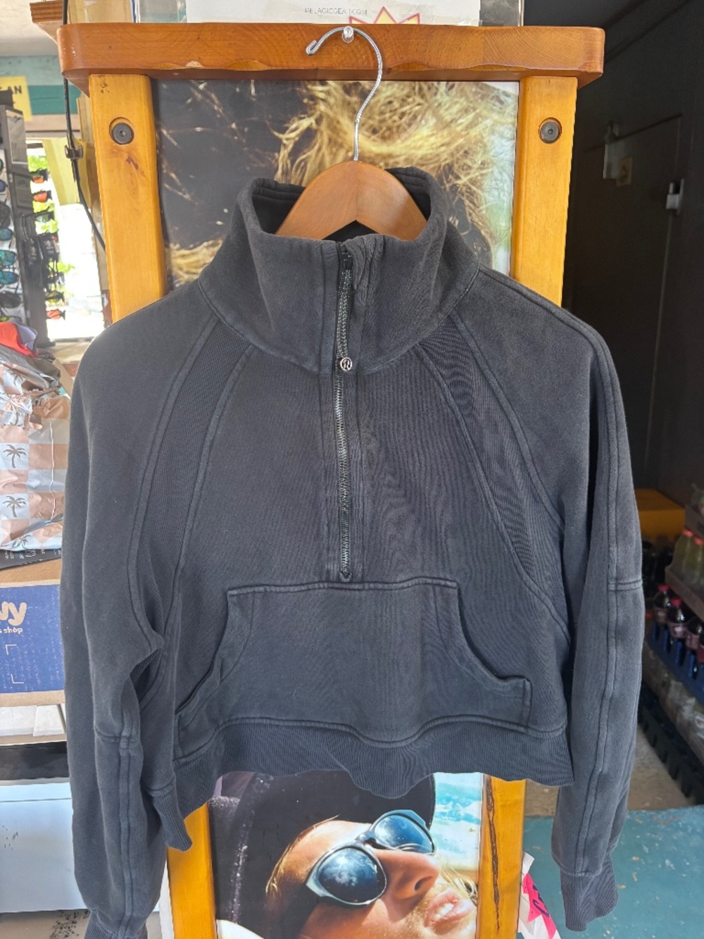 Cropped Scuba